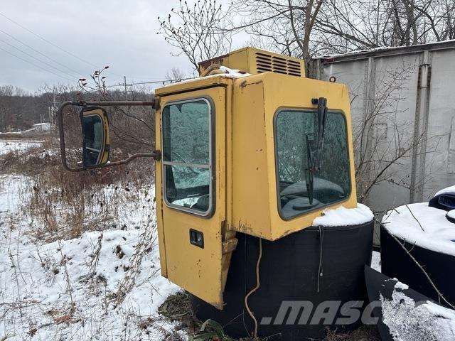 CAT 992 كابينة والداخلية