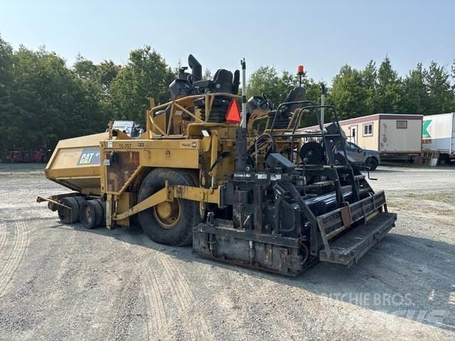 CAT AP-1000D معدات السفلتة
