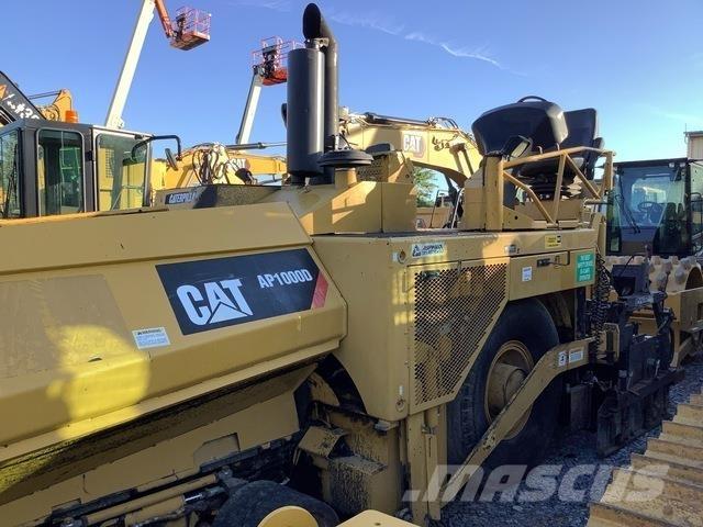 CAT AP-1000D معدات السفلتة