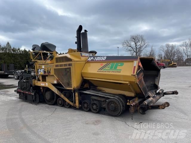 CAT AP-1055D معدات السفلتة