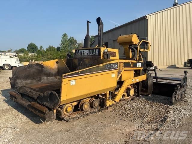 CAT AP-650B معدات السفلتة
