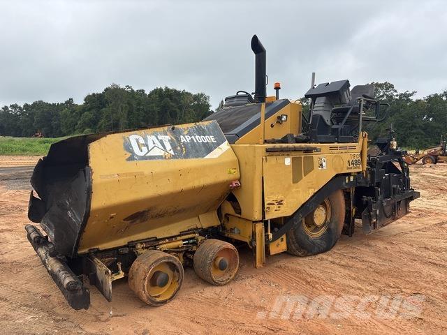 CAT AP1000E معدات السفلتة