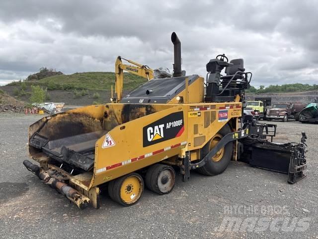 CAT AP1000F معدات السفلتة