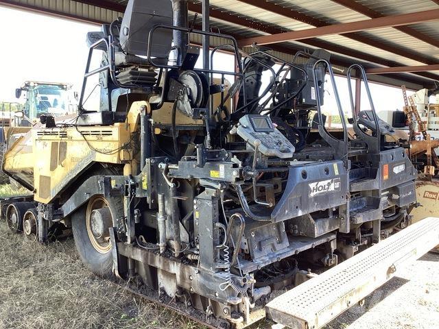 CAT AP1000F معدات السفلتة