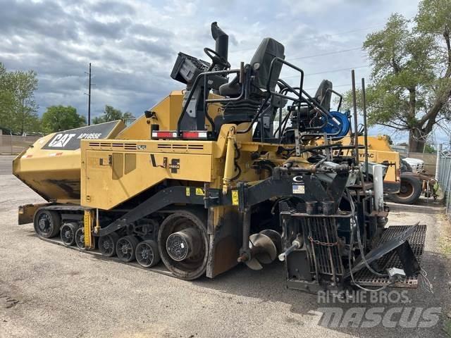 CAT AP1055E معدات السفلتة