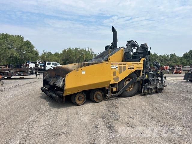 CAT AP600F معدات السفلتة
