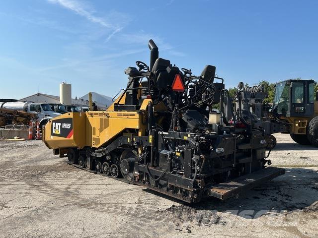 CAT AP655F معدات السفلتة