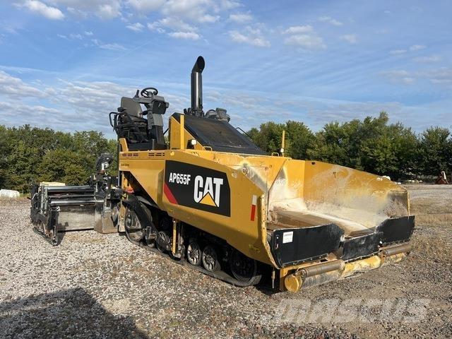 CAT AP655F معدات السفلتة