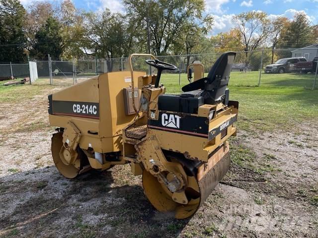 CAT CB-214C مداحل ثنائية الاسطوانة