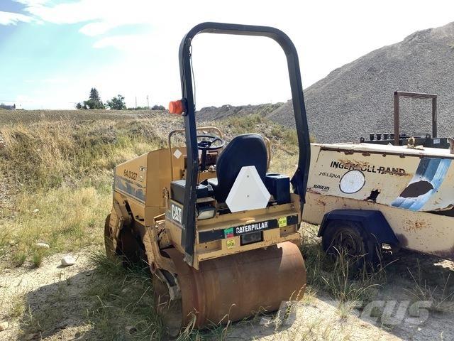 CAT CB224C مداحل ثنائية الاسطوانة