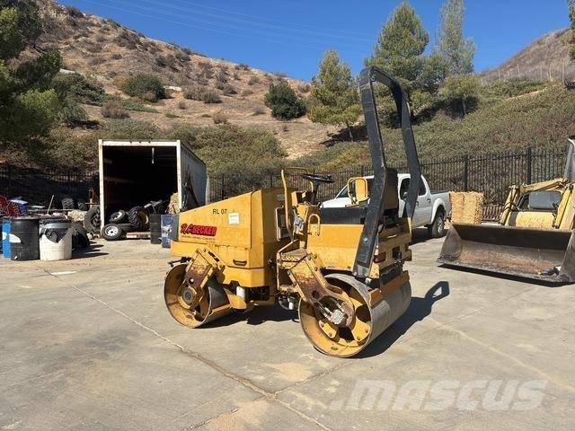 CAT CB224C مداحل ثنائية الاسطوانة