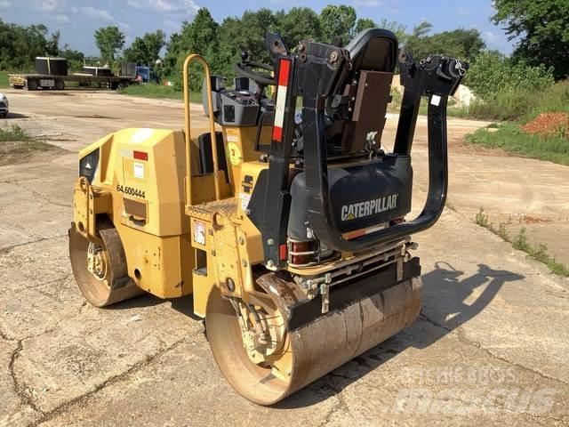 CAT CB24 مداحل ثنائية الاسطوانة