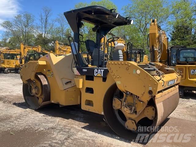 CAT CB64 مداحل ثنائية الاسطوانة