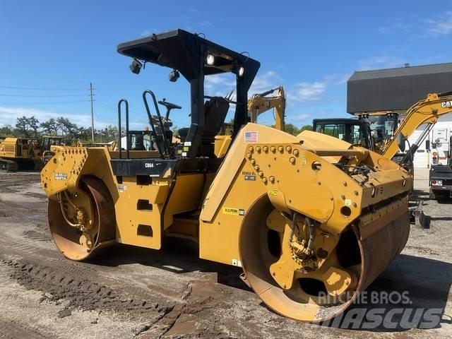 CAT CB64 مداحل ثنائية الاسطوانة