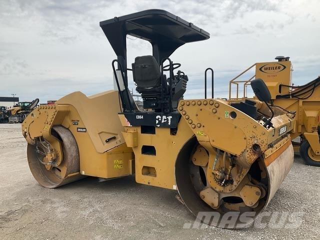 CAT CB64 مداحل ثنائية الاسطوانة