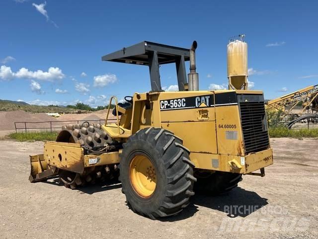 CAT CP-563C مداحل أحادية الأسطوانة