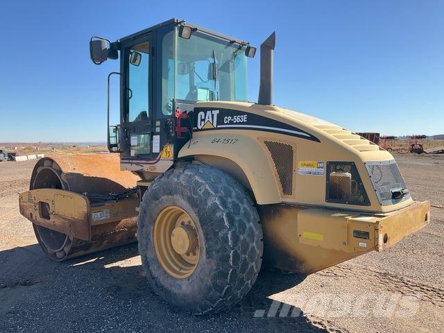 CAT CP-563E مداحل أحادية الأسطوانة