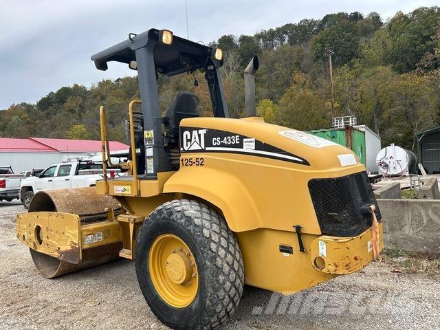 CAT CS-433E مداحل أحادية الأسطوانة