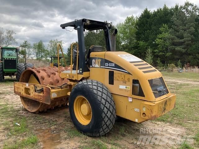 CAT CS-533E مداحل أحادية الأسطوانة