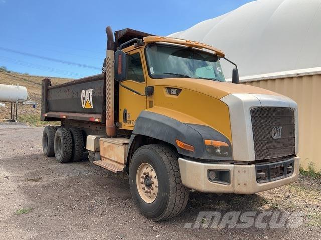 CAT CT660S شاحنات قلابة