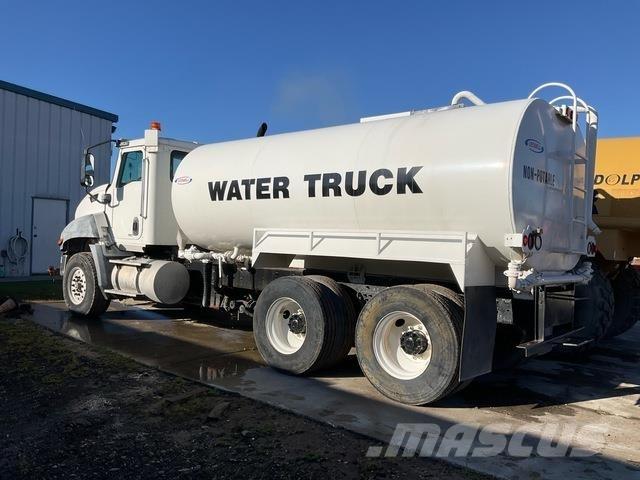 CAT CT660S صهاريج مياه