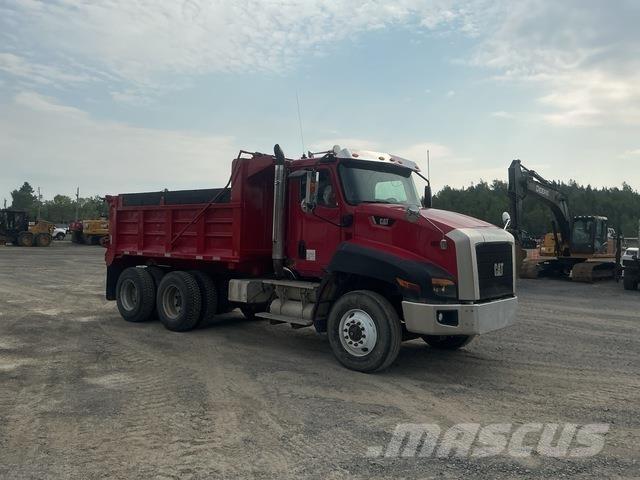 CAT CT660S شاحنات قلابة