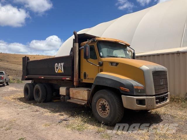 CAT CT660S شاحنات قلابة