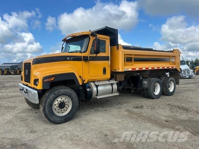CAT CT681SG شاحنات قلابة
