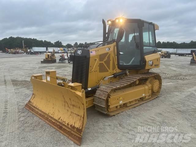 CAT D1 بلدوزرات مجنزرة