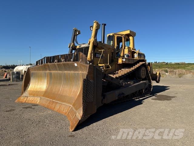 CAT D10N بلدوزرات مجنزرة