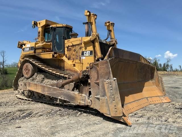 CAT D10R بلدوزرات مجنزرة