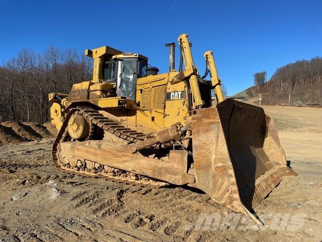 CAT D10R بلدوزرات مجنزرة