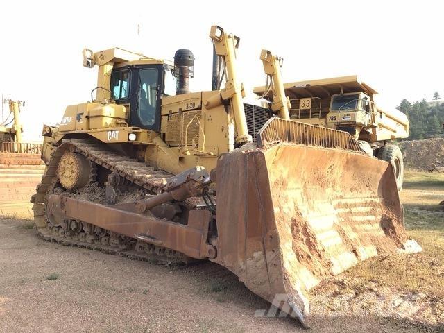 CAT D10R بلدوزرات مجنزرة