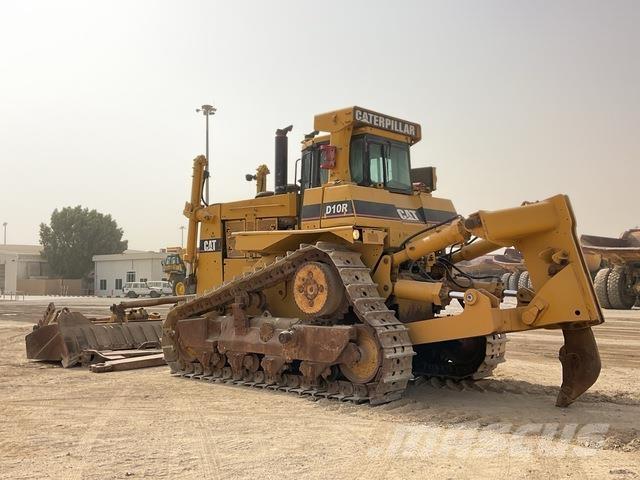 CAT D10R بلدوزرات مجنزرة