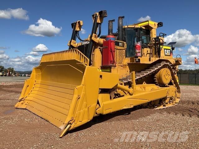 CAT D10T بلدوزرات مجنزرة