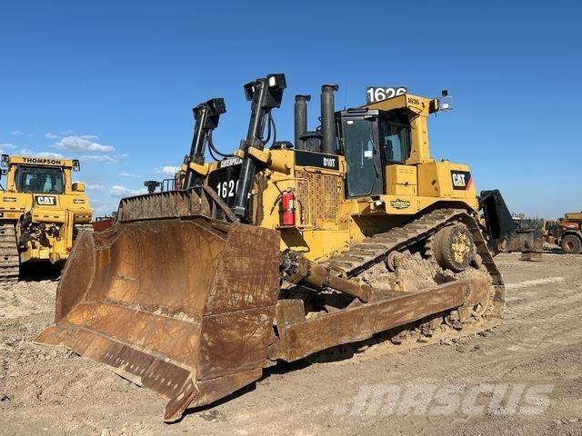 CAT D10T بلدوزرات مجنزرة