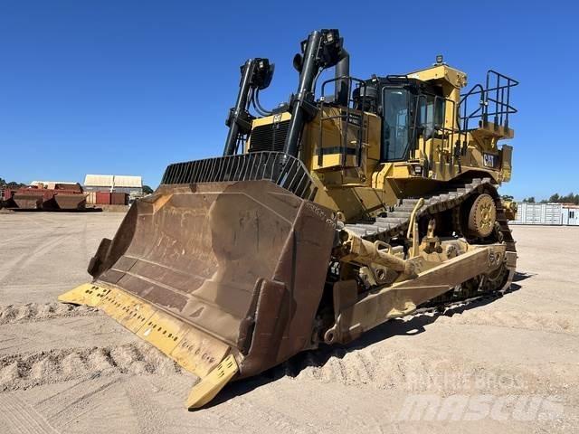 CAT D10T2 بلدوزرات مجنزرة
