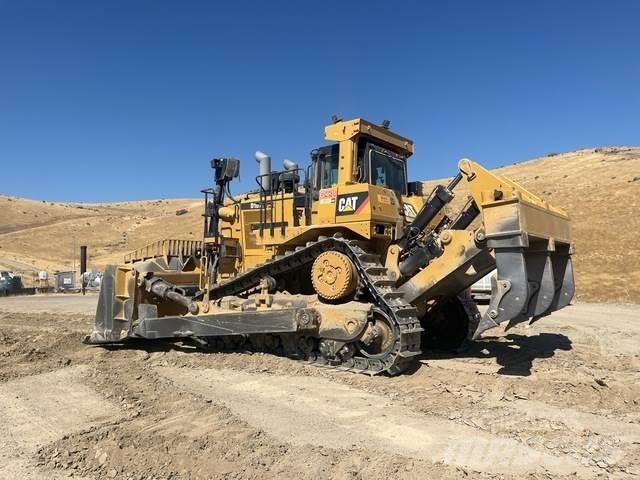 CAT D10T2 بلدوزرات مجنزرة