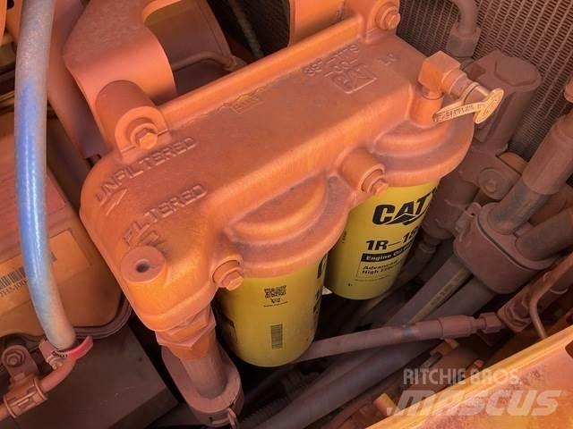 CAT D10T2 بلدوزرات مجنزرة