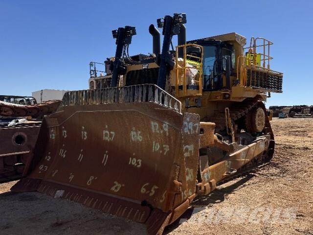 CAT D10T2 بلدوزرات مجنزرة