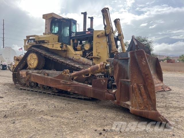 CAT D11N بلدوزرات مجنزرة