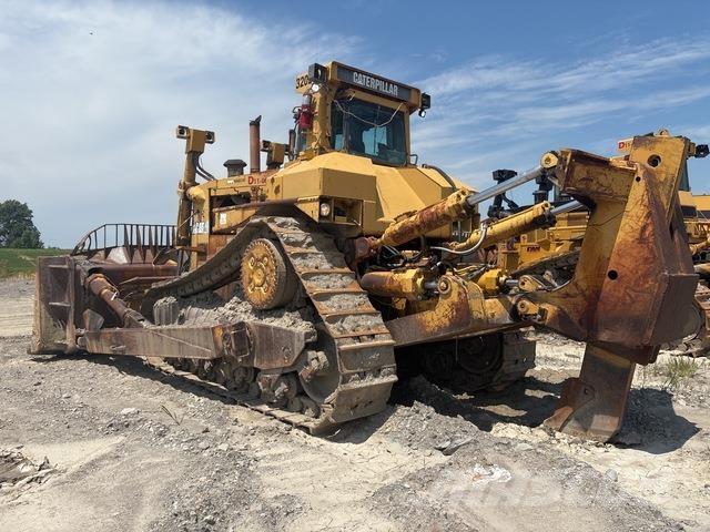 CAT D11R بلدوزرات مجنزرة