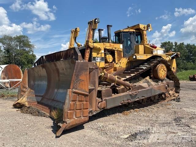 CAT D11R بلدوزرات مجنزرة