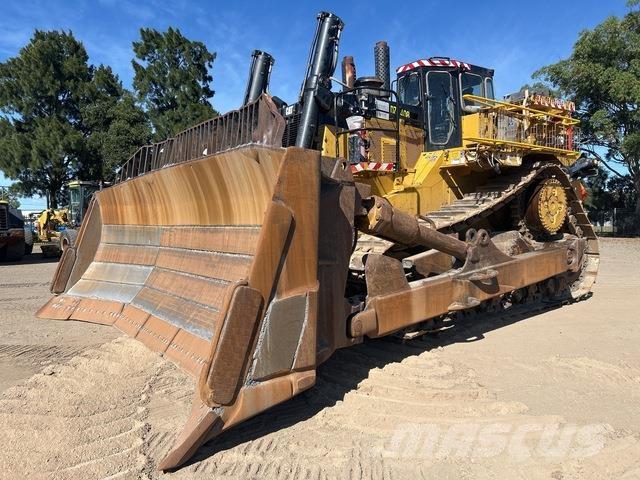 CAT D11R بلدوزرات مجنزرة