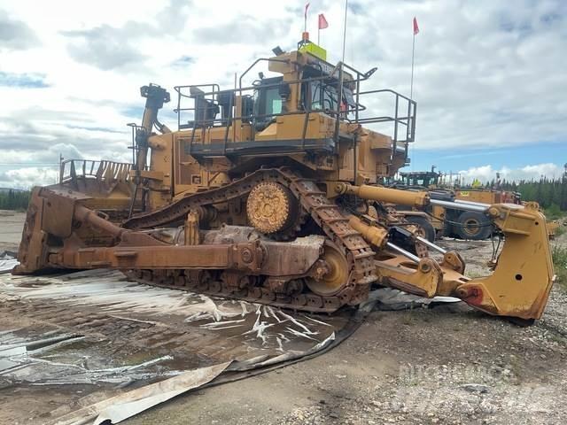 CAT D11T بلدوزرات مجنزرة
