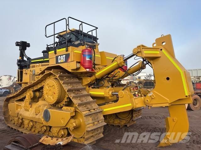 CAT D11T بلدوزرات مجنزرة