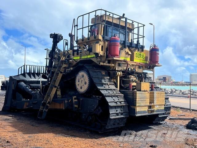 CAT D11T بلدوزرات مجنزرة