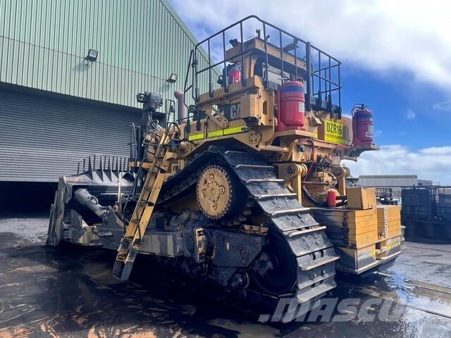 CAT D11T بلدوزرات مجنزرة