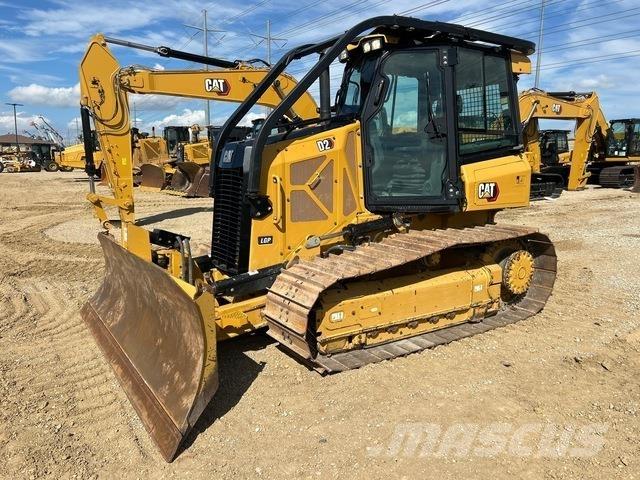 CAT D2 LGP بلدوزرات مجنزرة