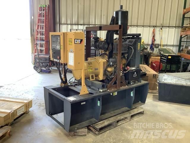 CAT D25-6 مولدات ديزل